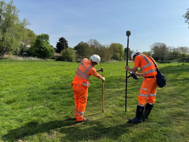 Marking Out the meanders at Starston Beck