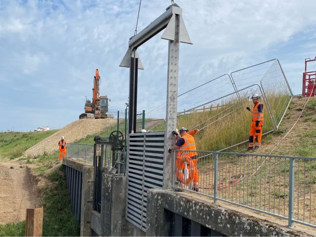 New Penstock being fitted at Lutton Leam Referbishment Project in July 2025