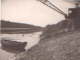 Historical dredging at Wisbech Road Bridge 1943