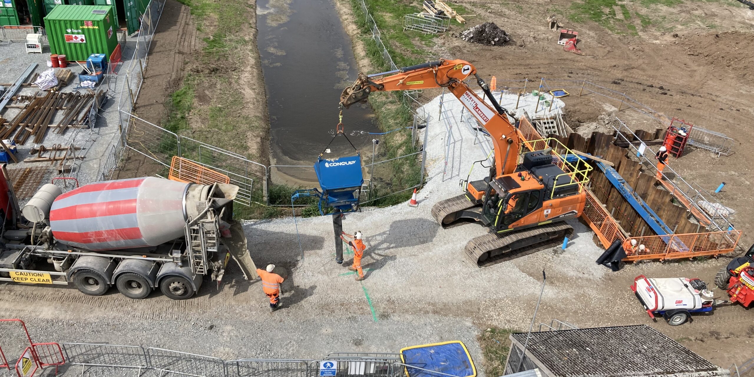 Horsey Intake Concrete Pour in July25 - excavator and concrete lorry onsite